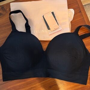 Feelingirl Black Seamless Comfort Bra